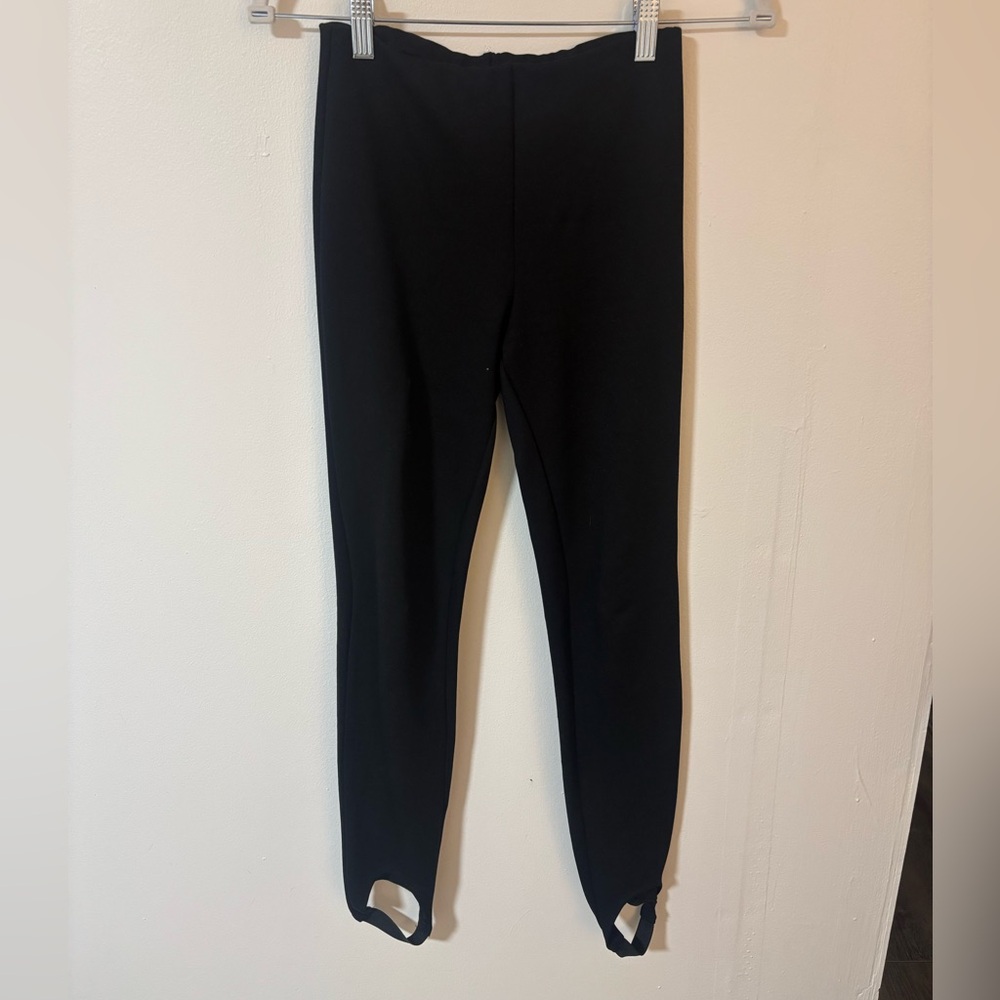 Reformation x Nara Smith Needle stirrup leggings - Picture 5 of 8